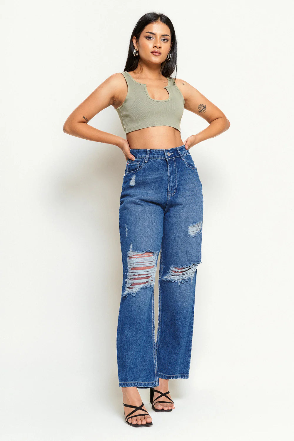 Casual Modish Blue Womens Straight Jeans with Everyday Comfort and Modern Appeal