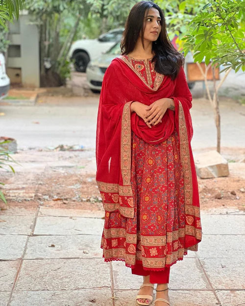 Trendy Red Maroon Anarkali Suit Set for Women Featuring Voluminous Silhouette