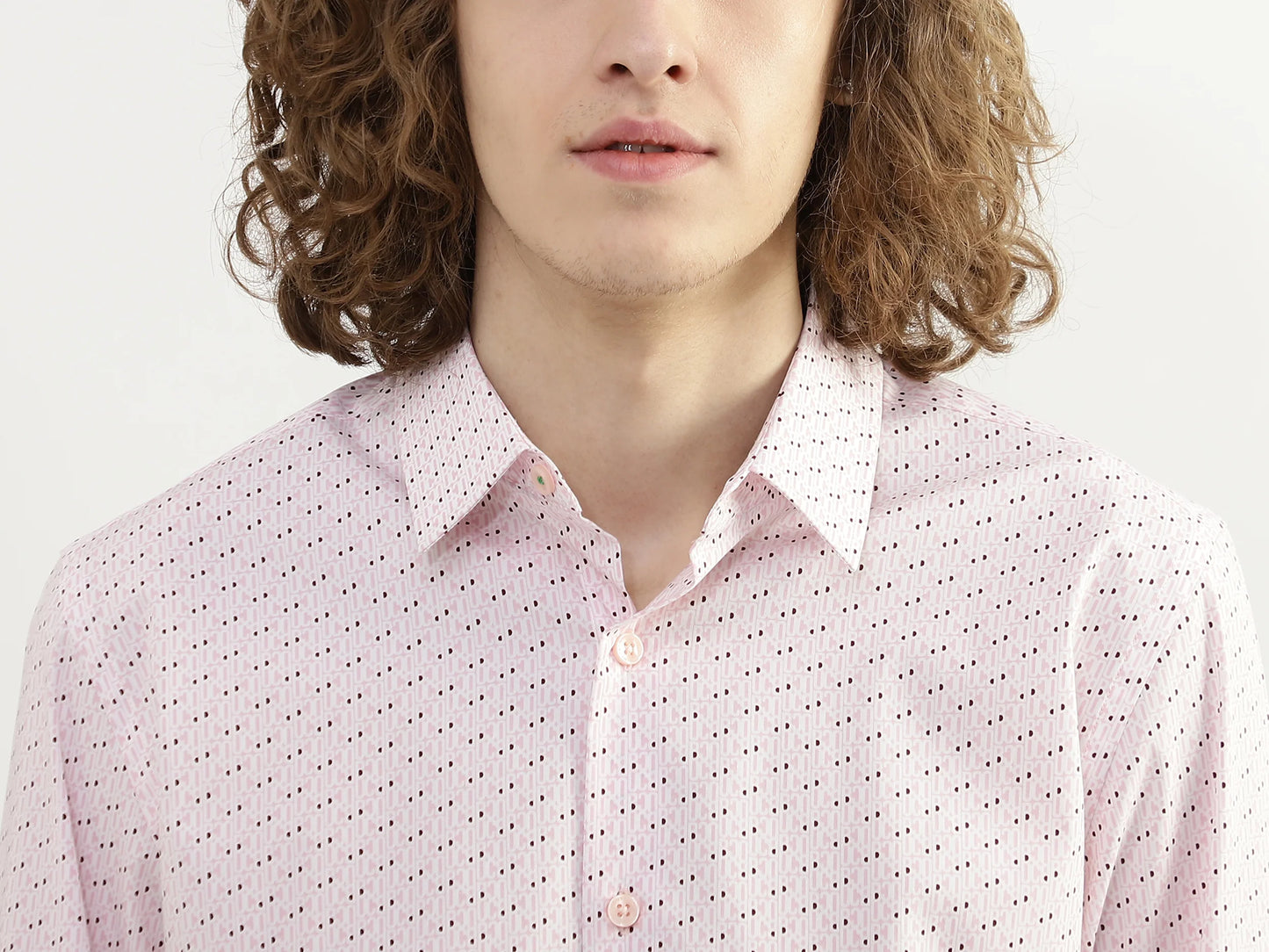 Trendy Men’s Casual Shirt with Spread Collar and All-Over Print Pattern