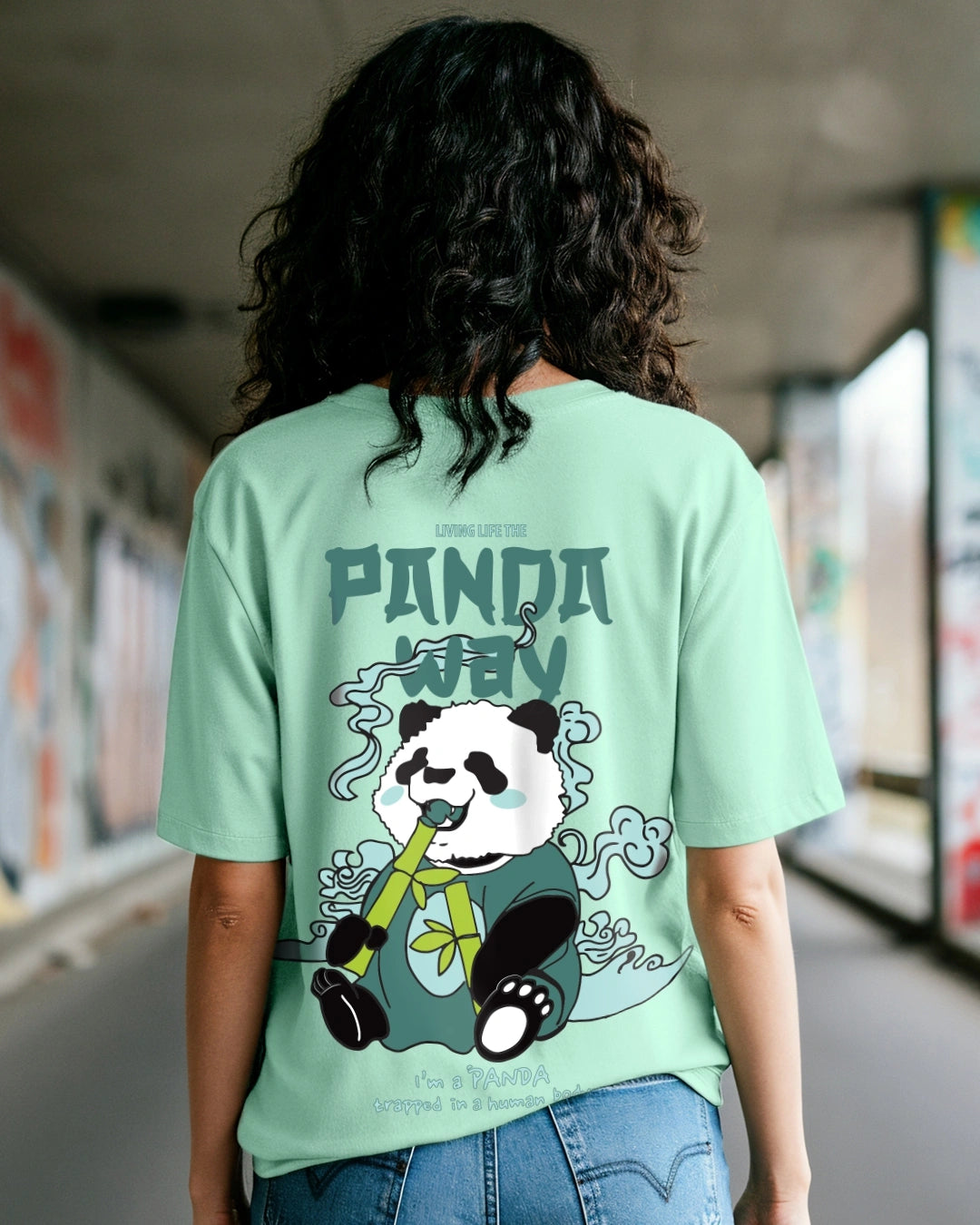 Fashionable Green T-Shirt for Women Featuring Oversized Graphic Print